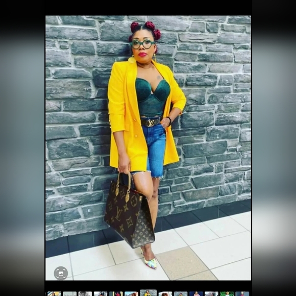 PLEAAE FALLOW FOR MY NEXT SHOW - Picture 12 of 17